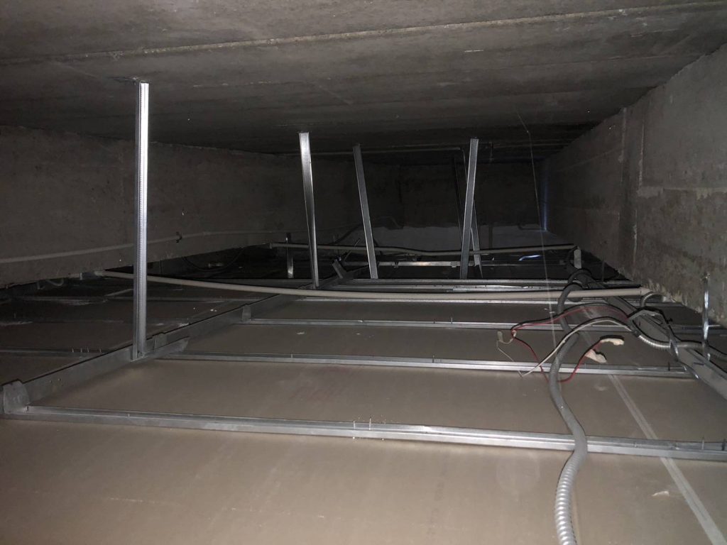 แนวสายไฟบนฝ้า