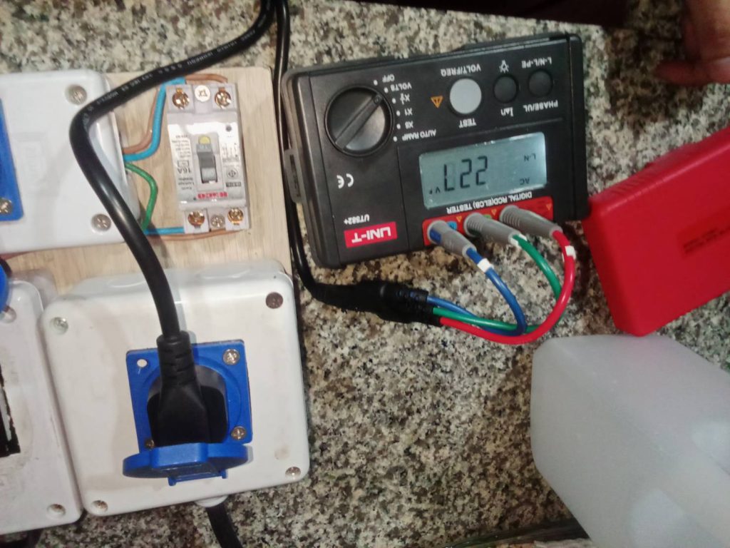 ทดสอบวงจร