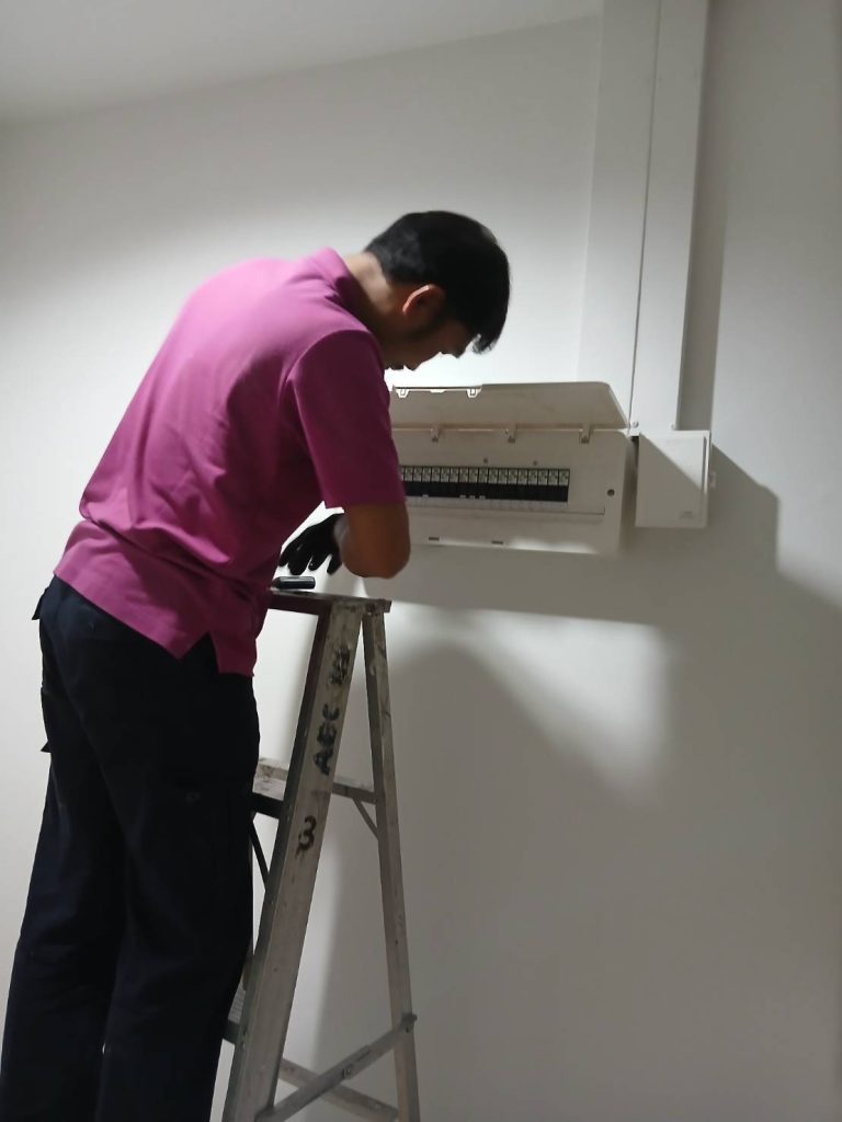 ตรวจเช็กตู้คอนซูมเมอร์