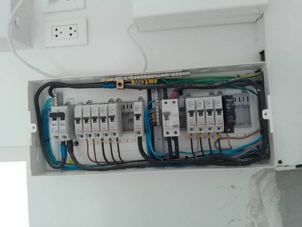 งานติดตั้งตู้คอนซูมเมอร์