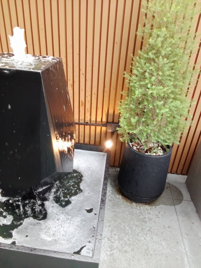 งานเดินท่อร้อยสายไฟ