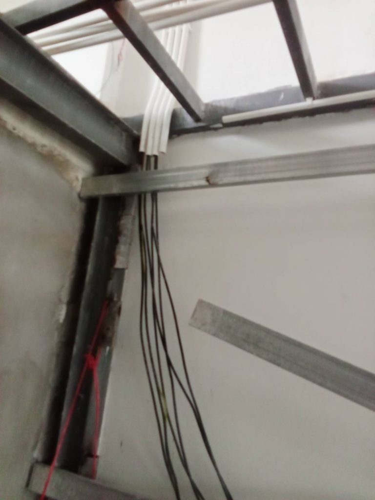 เดินสายรอติดตั้ง