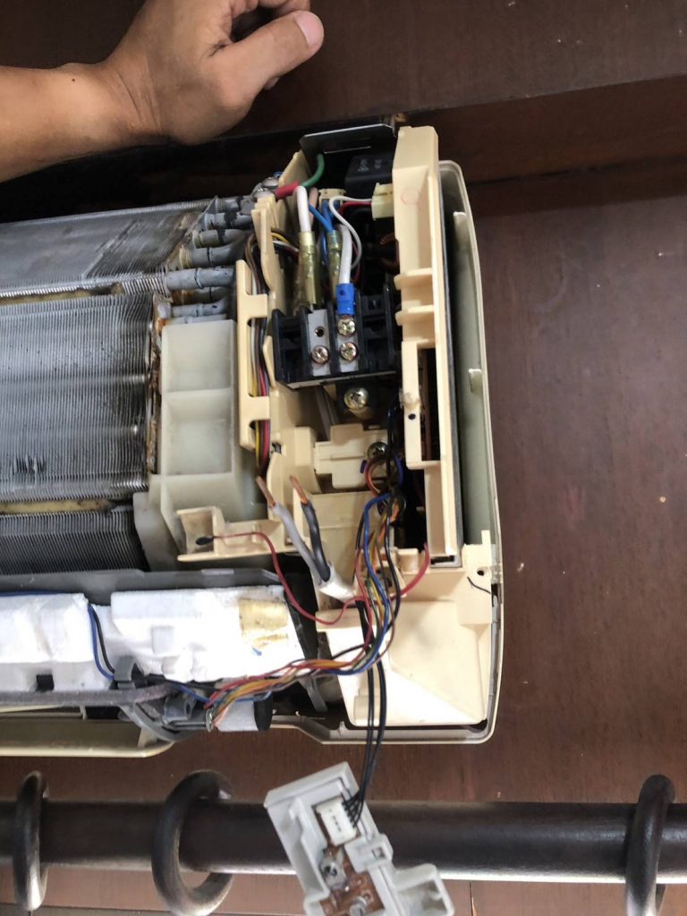 แผงวงจรของเครื่องปรับอากาศ