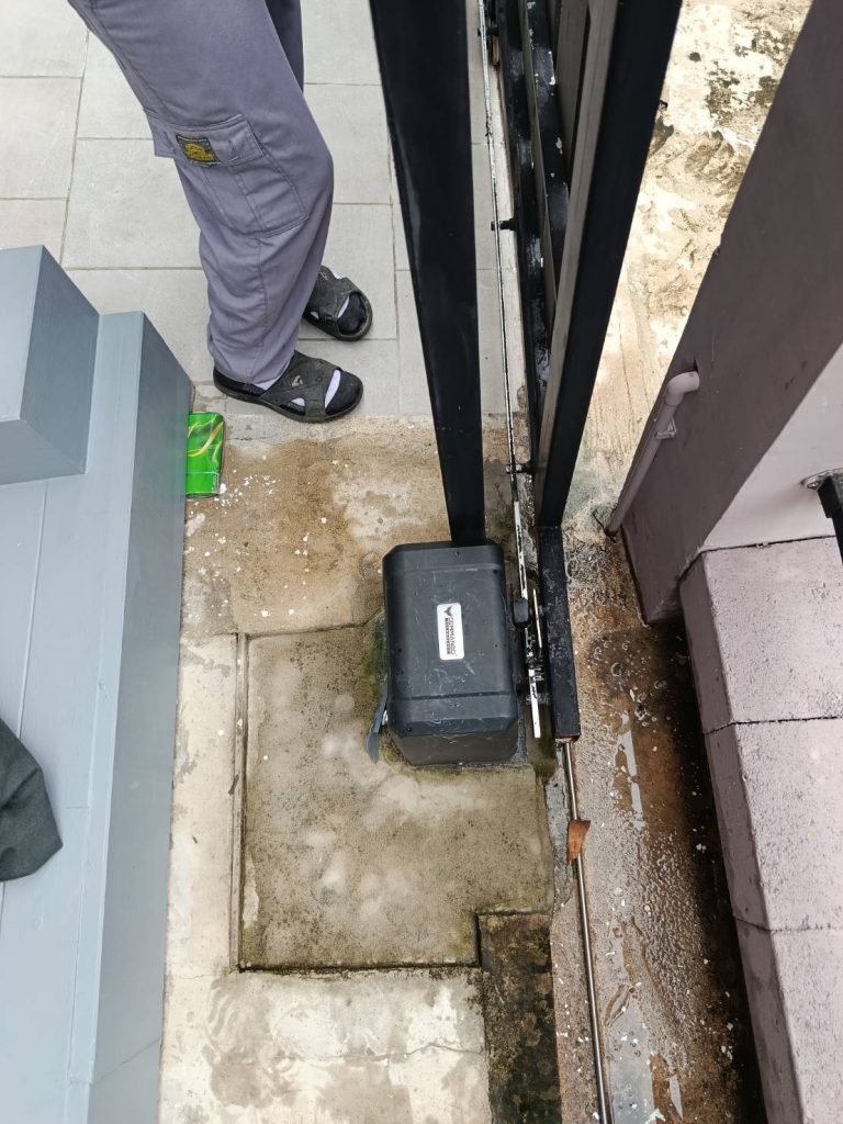 ตรวจเช็กมอเตอร์ประตูรีโมท