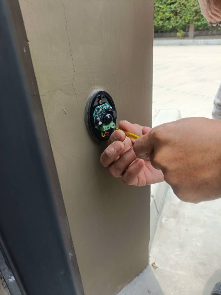 ตรวจเช็กเซ็นเซอร์กันหนีบ