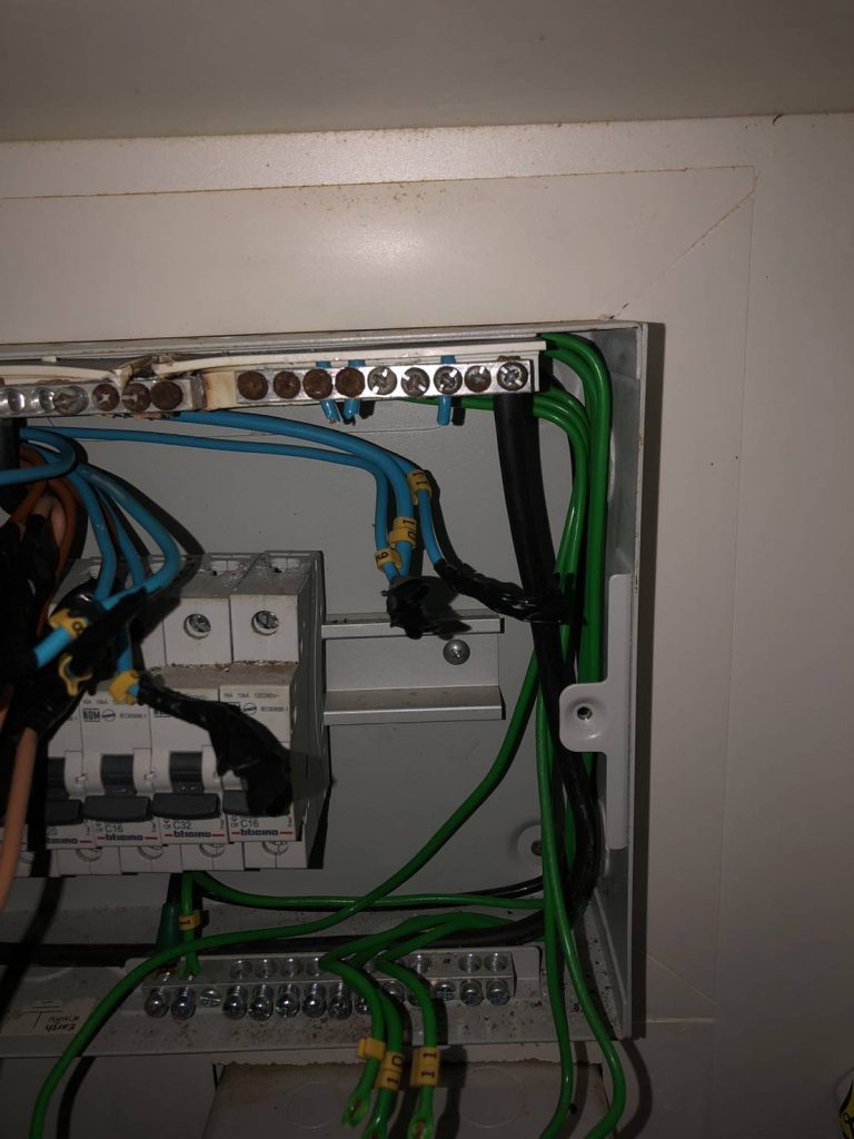 เทอร์มินัลบาร์ชำรุด