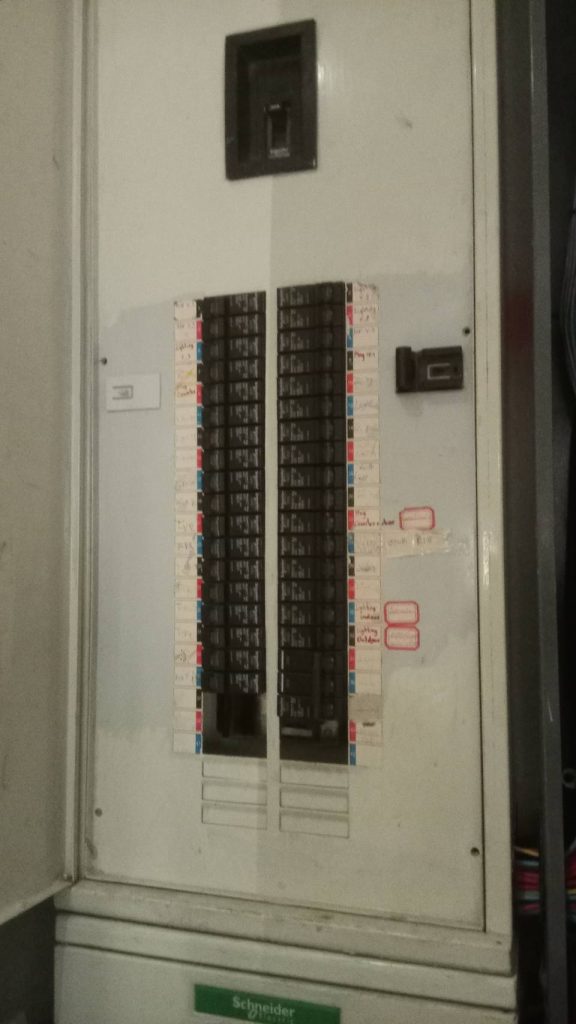 ตู้โหลดเซ็นเตอร์