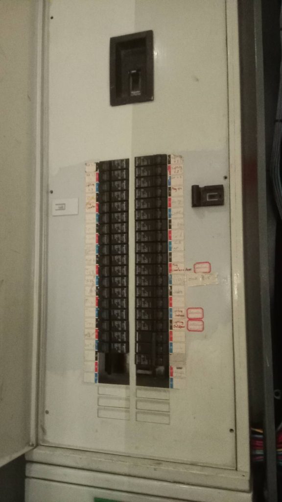 ตู้โหลดเซ็นเตอร์