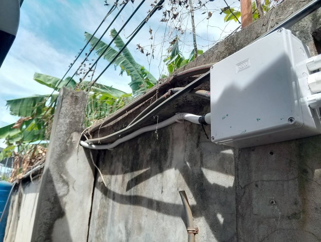 กล่องพักสายไฟและแนวท่อสายไฟ