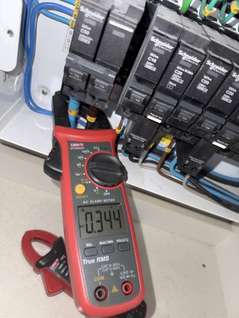 ตรวจเช็กตู้คอนซูมเมอร์