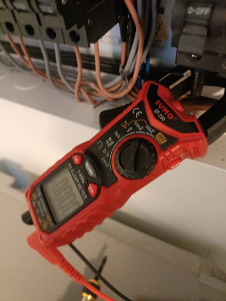 วัดไฟตู้คอนซูมเมอร์