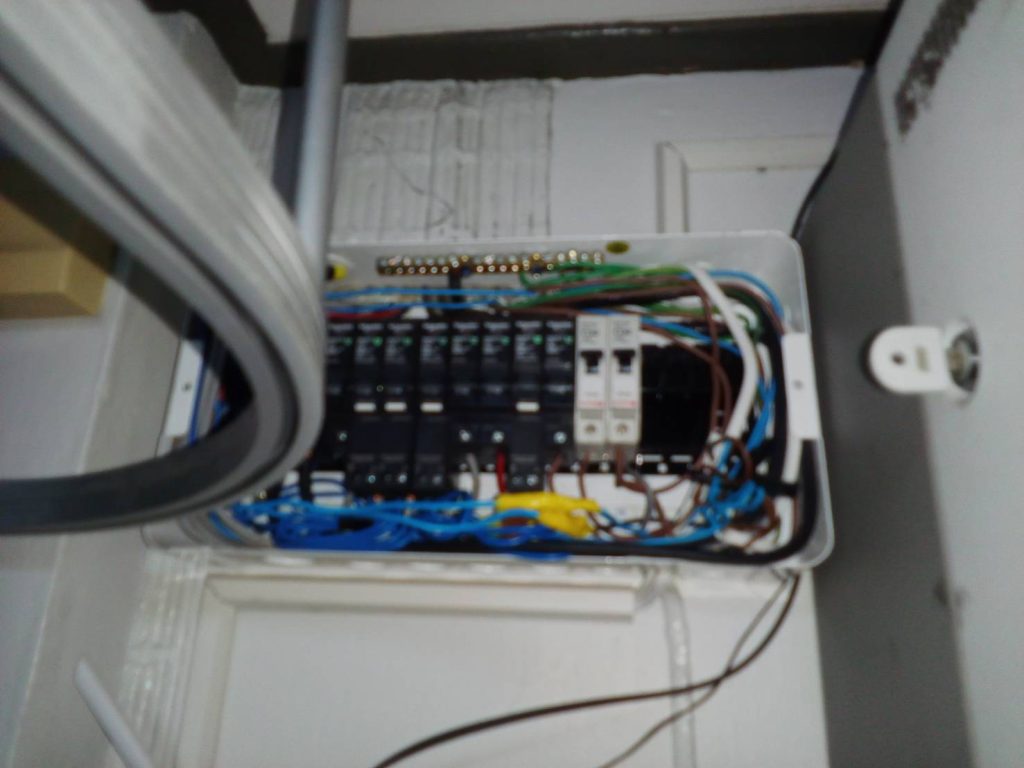 ตู้คอนซูมเมอร์