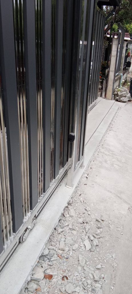 ติดตั้งมอเตอร์ประตูรีโมท