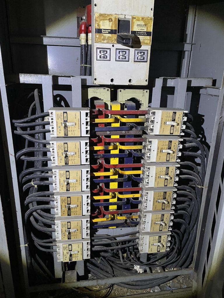 ตู้เมนไฟฟ้า