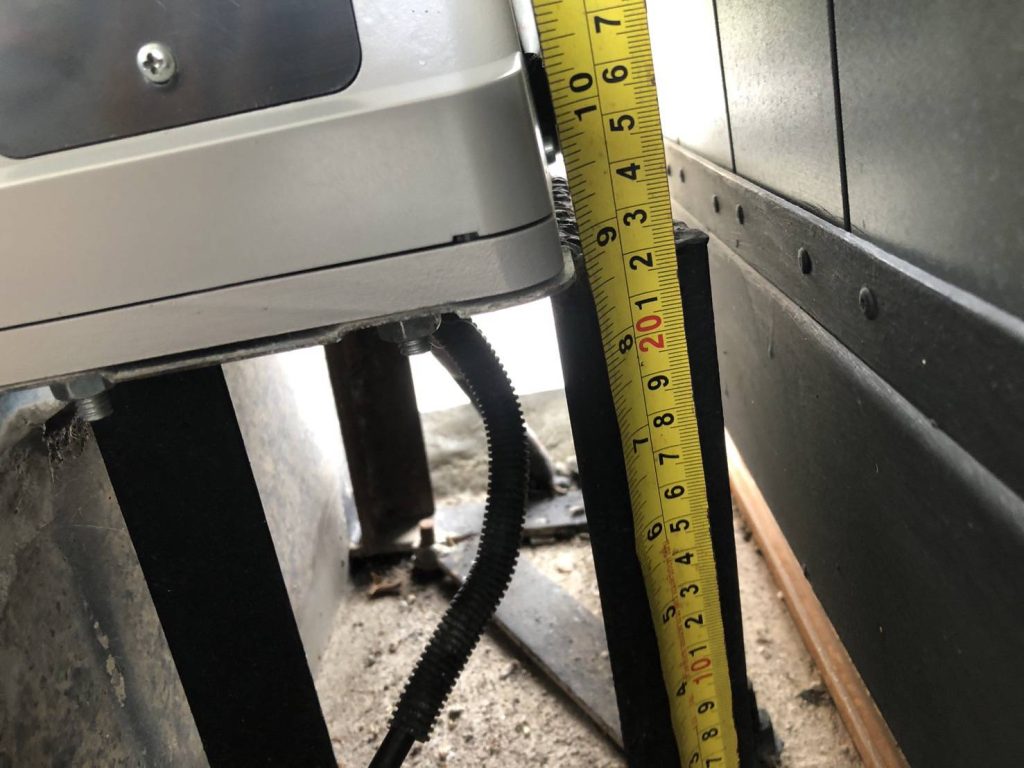 วัดความสูงฐานมอเตอร์ประตูรีโมท