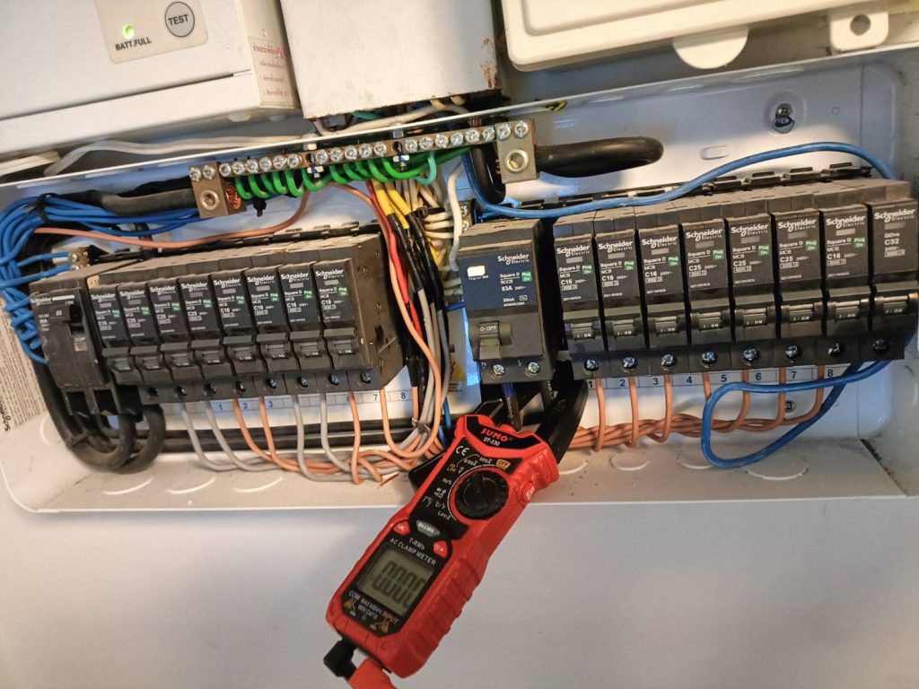 วัดไฟตู้คอนซูมเมอร์