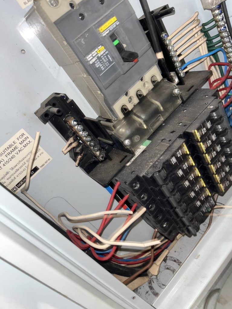 ตู้โหลดเซ็นเตอร์