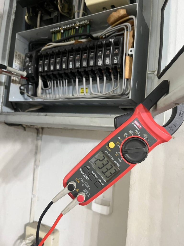 วัดไฟตู้โหลด