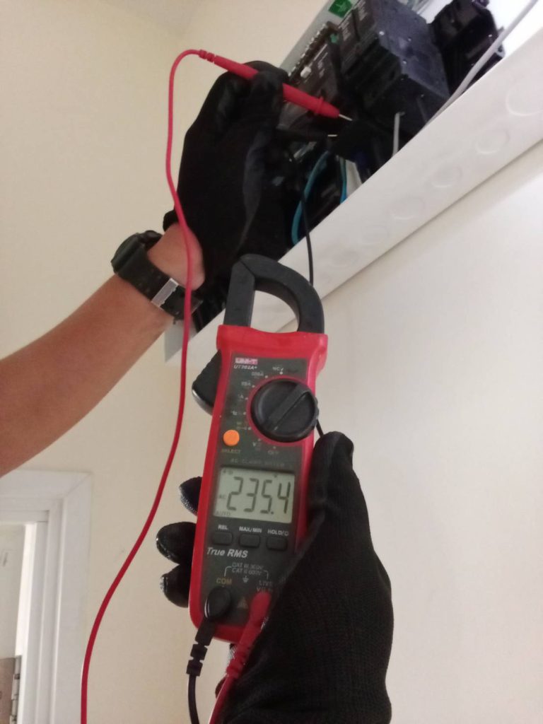 วัดไฟตู้คอนซูมเมอร์