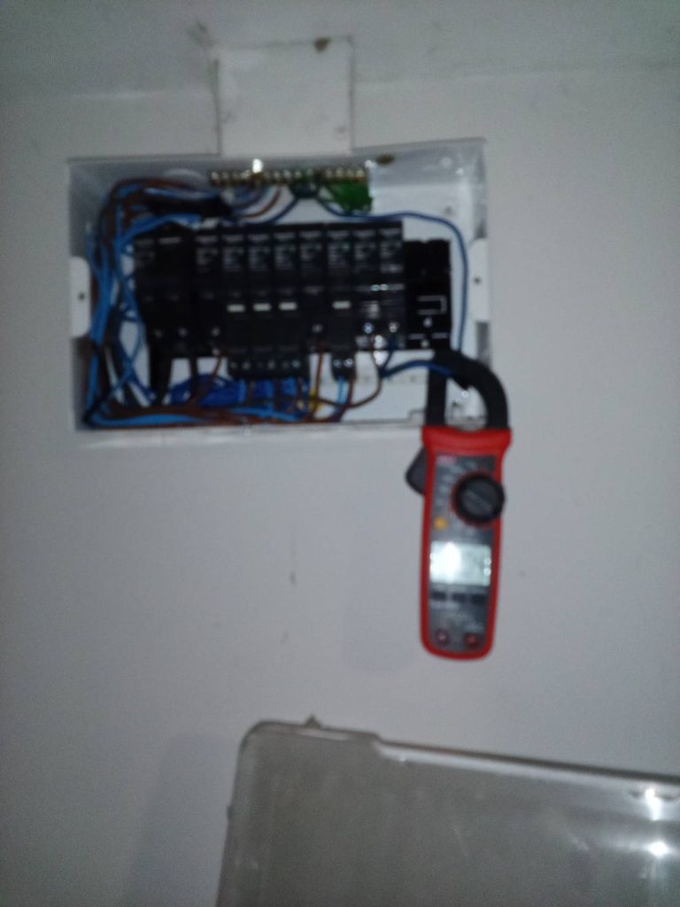 วัดกระแสตู้คอนซูมเมอร์