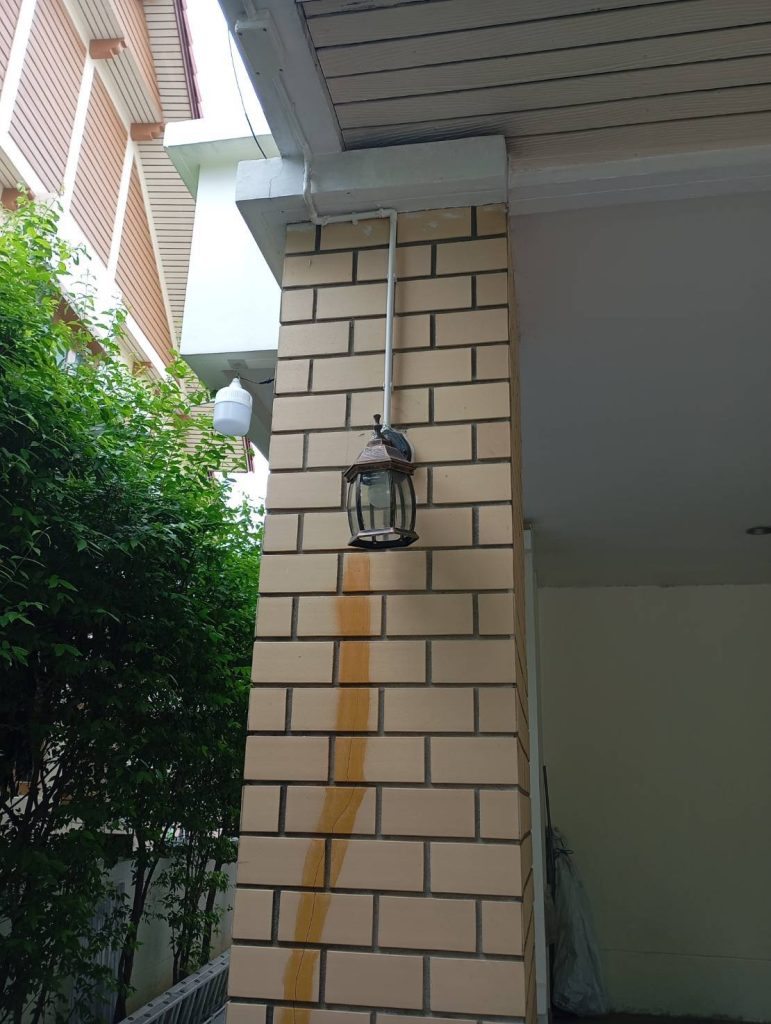 โคมไฟติดเสา