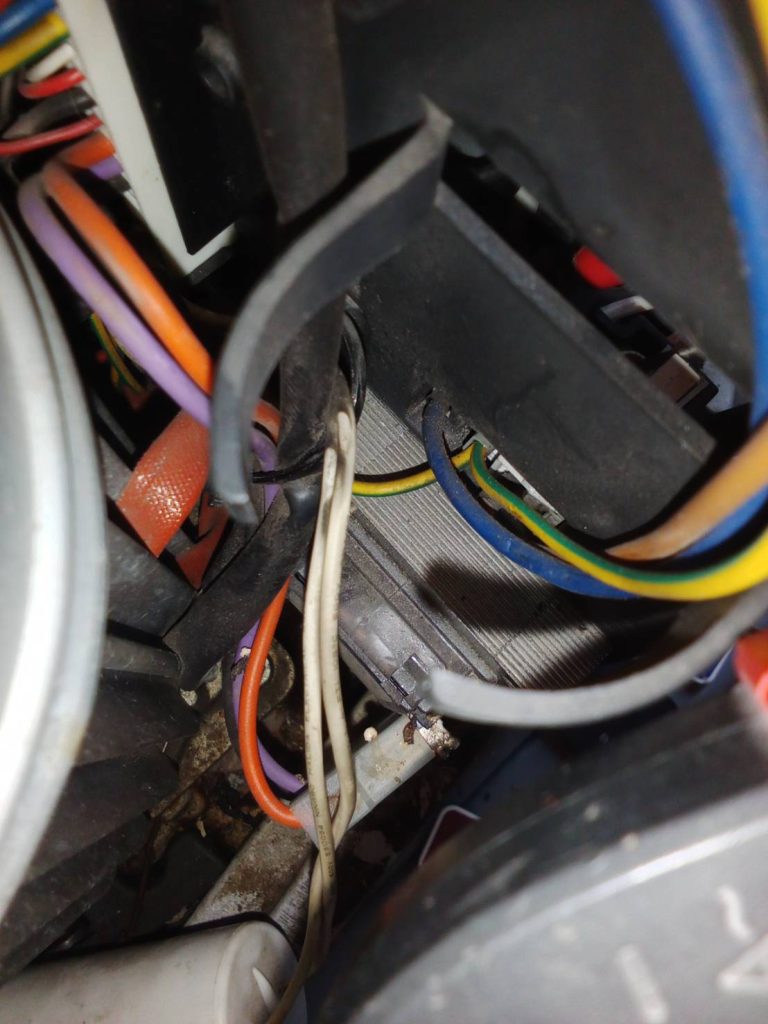 ซ่อมมอเตอร์ประตูรีโมท