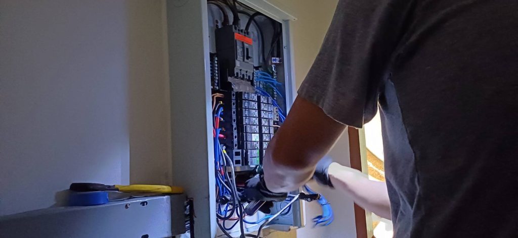 ติดตั้งตู้โหลดเซ็นเตอร์