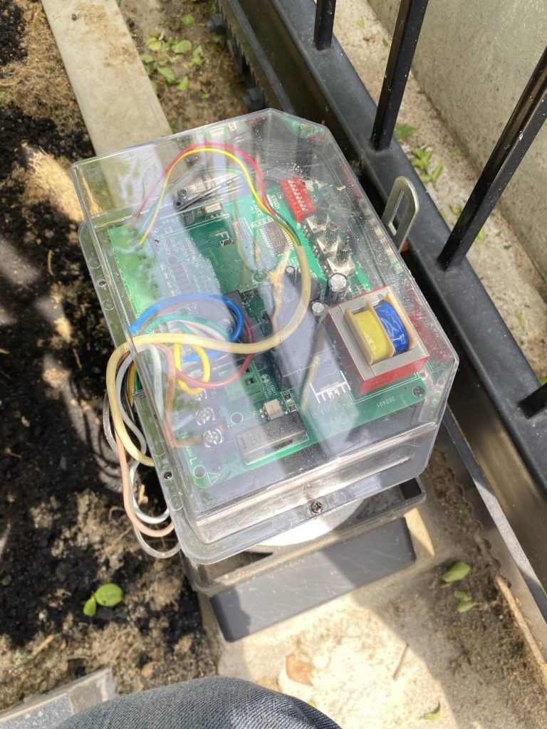 วงจรมอเตอร์ประตูรีโมท