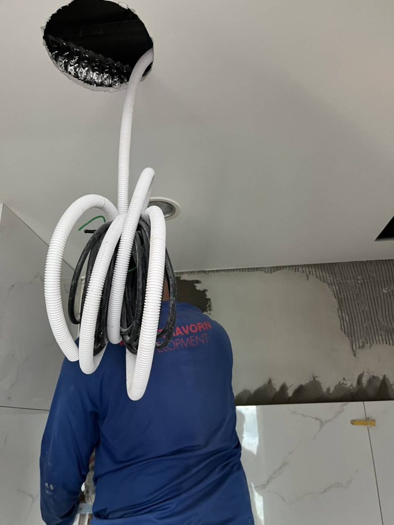 สายไฟรอการติดตั้ง