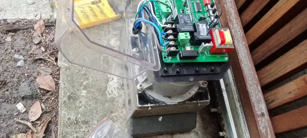 ติดตั้งมอเตอร์ประตูรีโมท