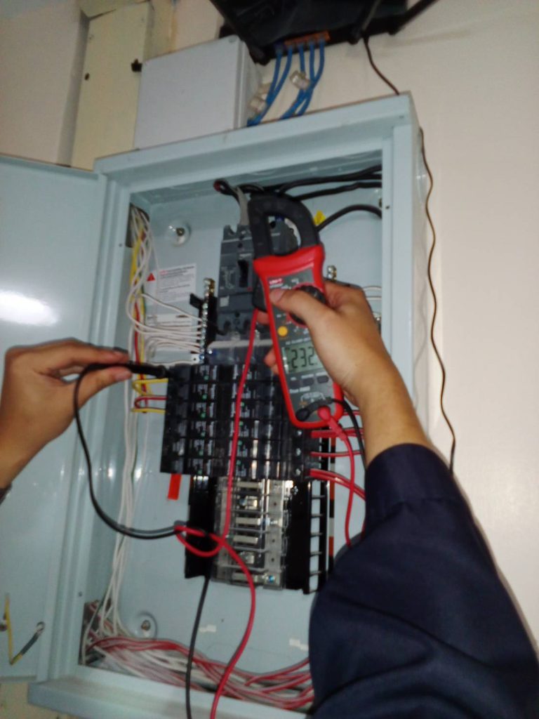 ตู้โหลดเซ็นเตอร์