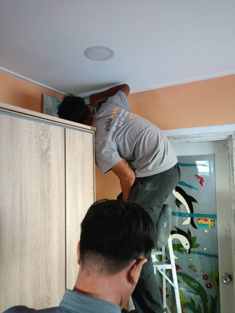 ซ่อมไฟหน้าตู้