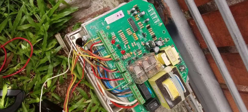 ติดตั้งมอเตอร์ประตูรีโมท