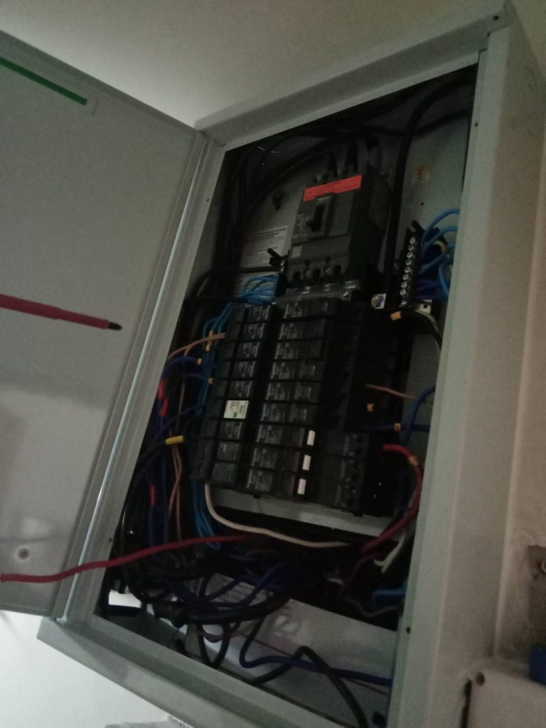 ตรวจเช็กตู้โหลดเซ็นเตอร์