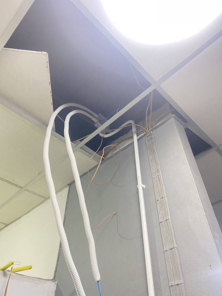 เดินท่อร้อยสาย