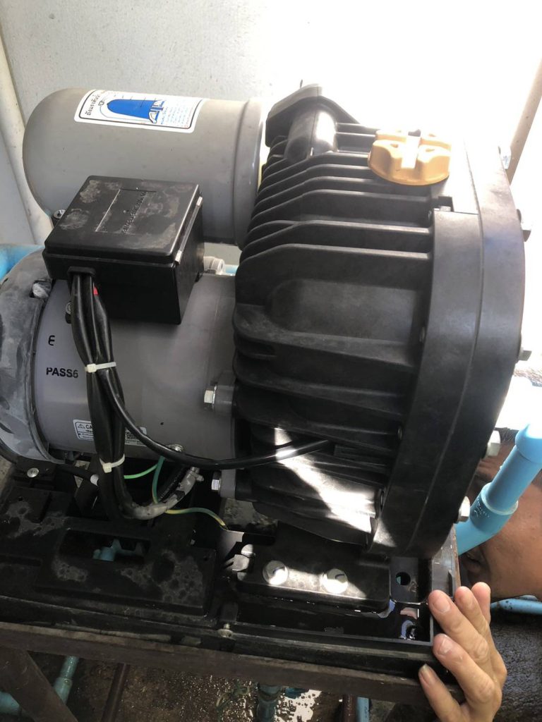 ปั๊มน้ำ