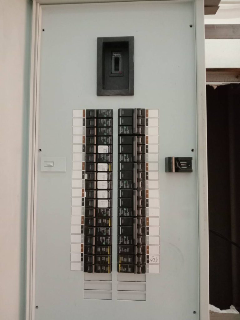 ตู้โหลดเซ็นเตอร์