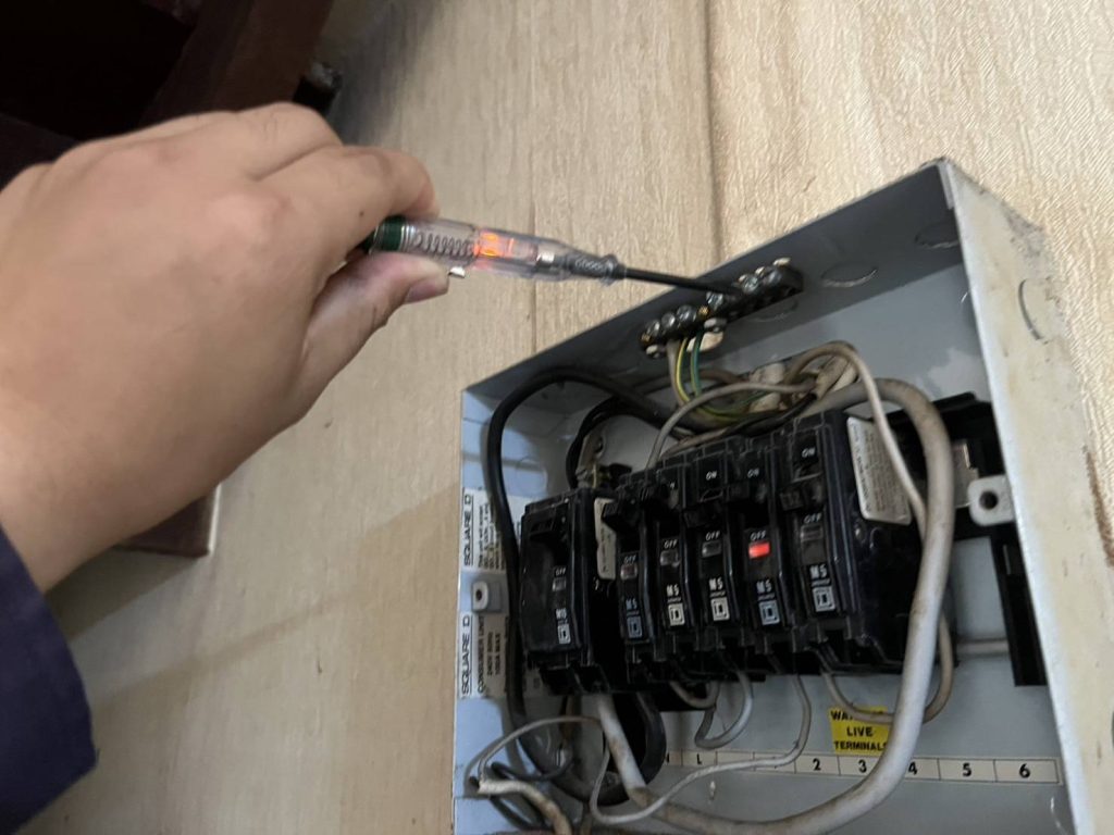 เช็กไฟในตู้คอนซูมเมอร์