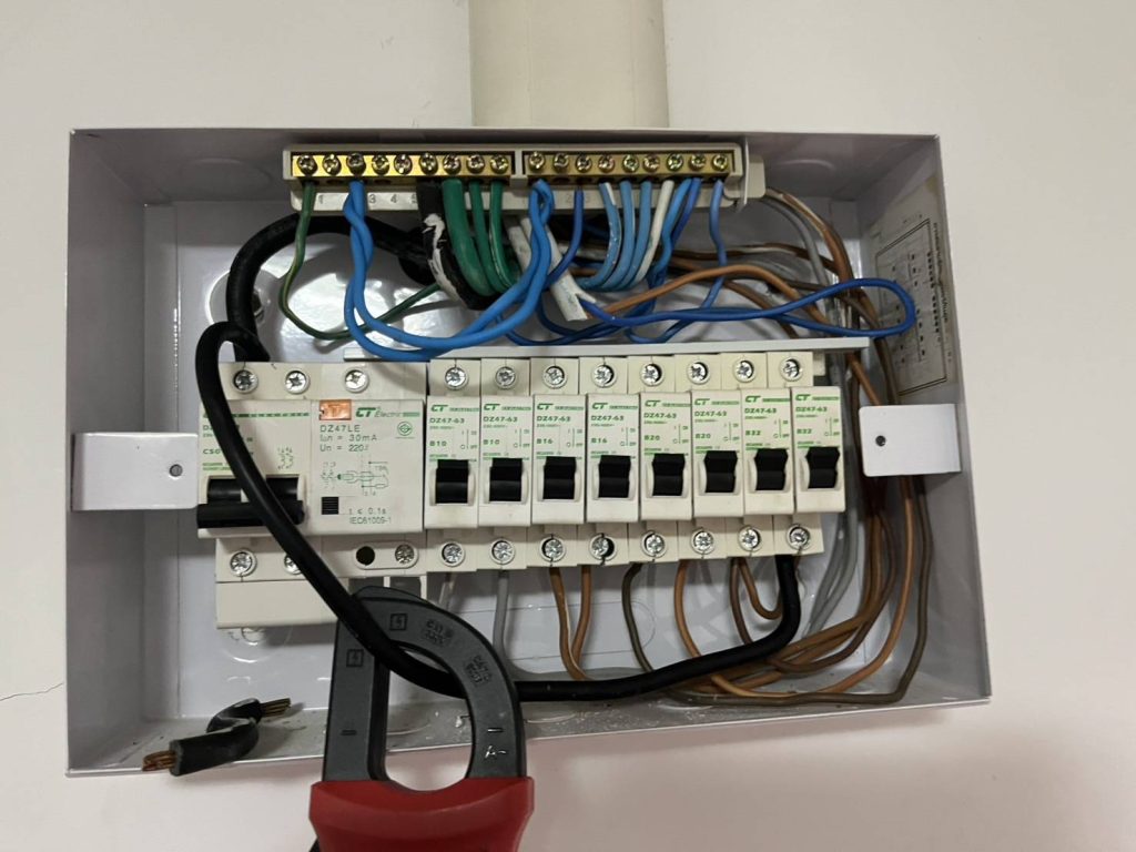 วัดไฟตู้คอนซูมเมอร์