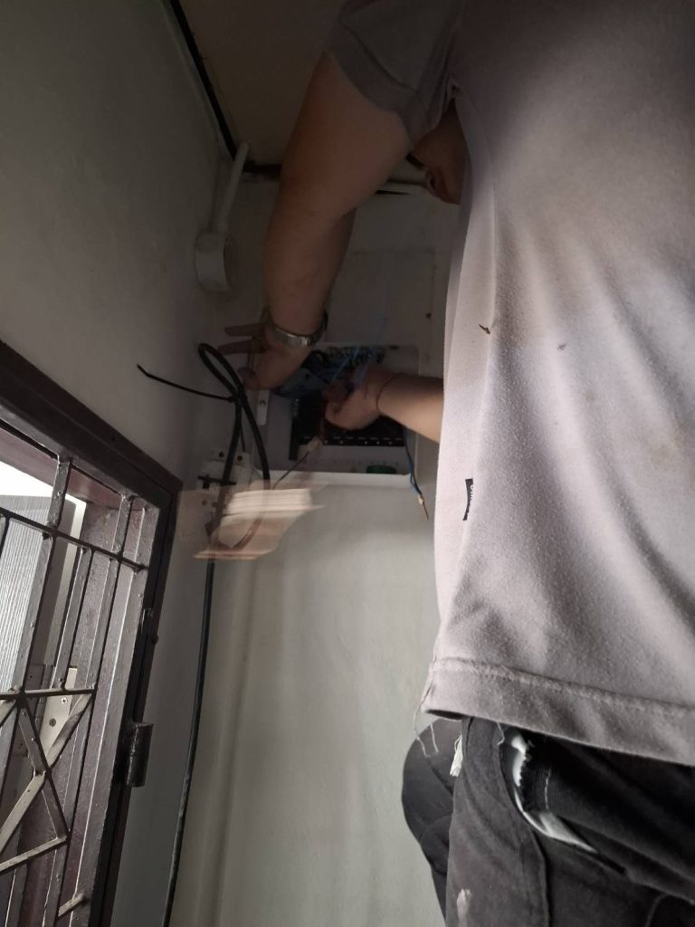 ติดตั้งตู้คอนซูมเมอร์