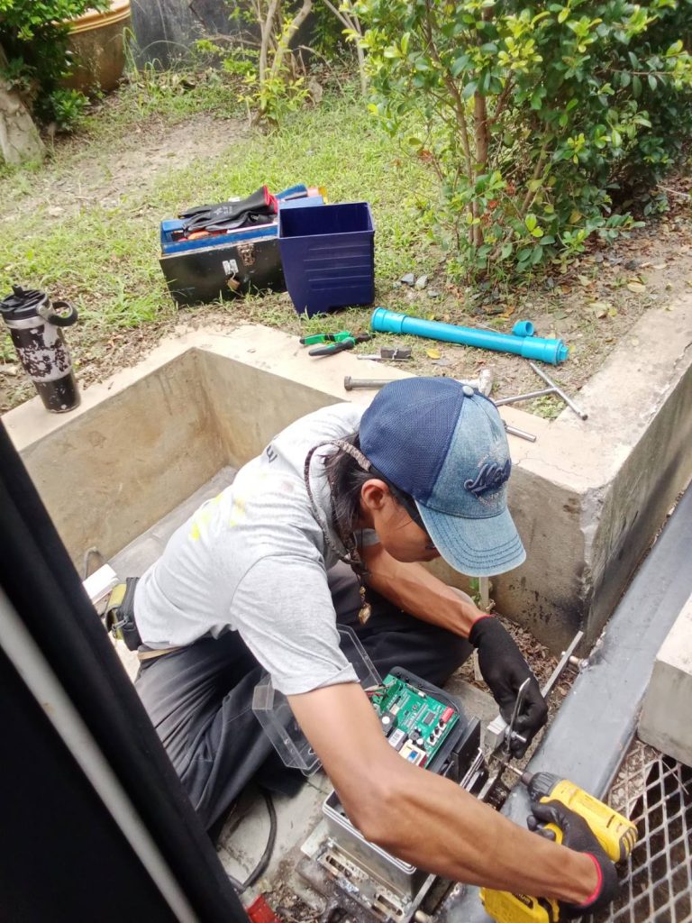 ซ่อมระบบประตูรีโมท