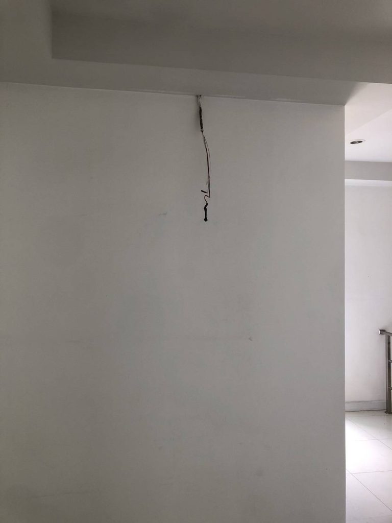 เดินสายไฟรอการติดตั้ง