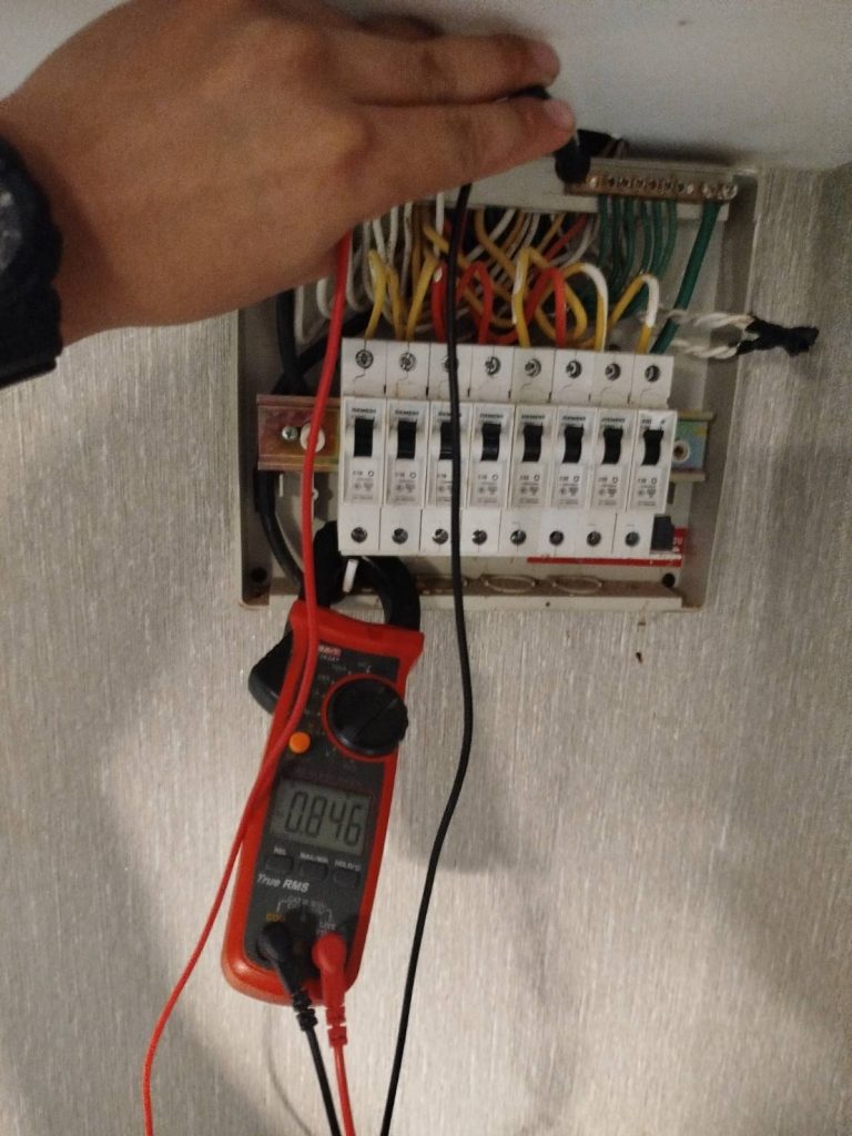 วัดไฟตู้คอนซูมเมอร์