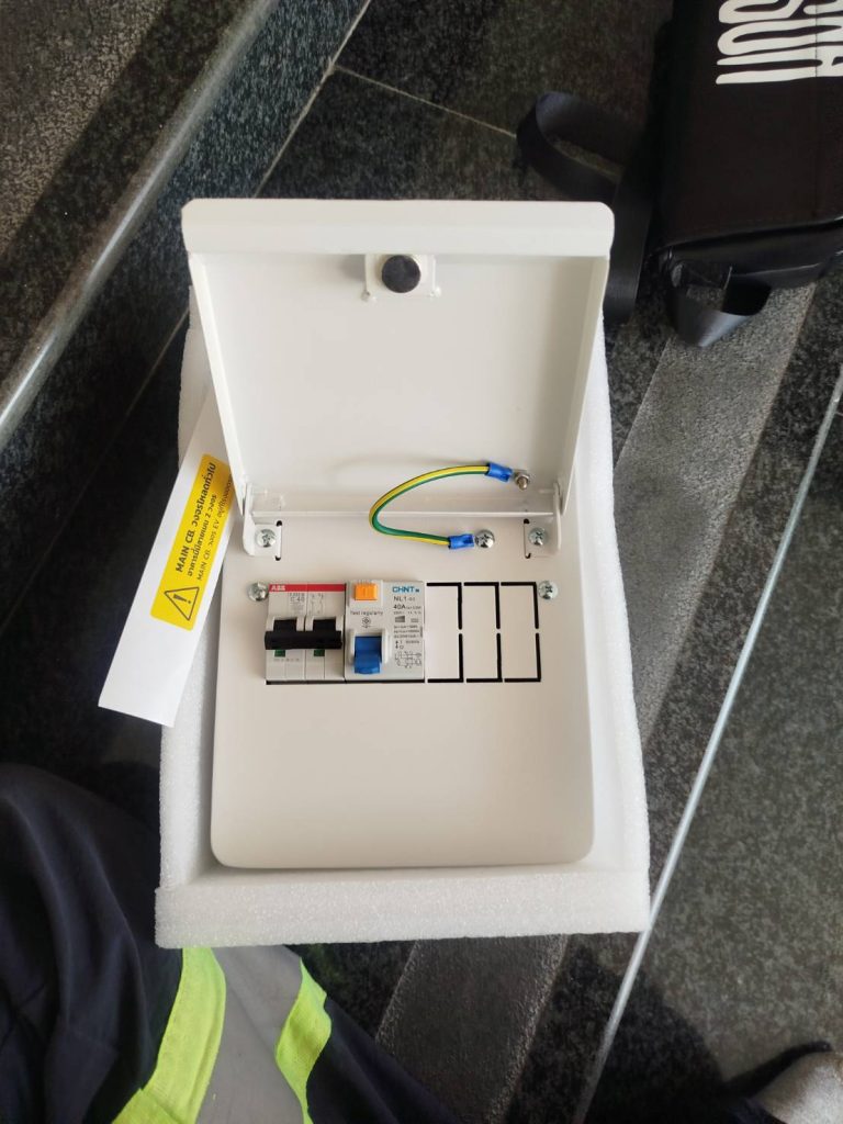 A new electrical consumer unit with circuit breakers and an earth wire