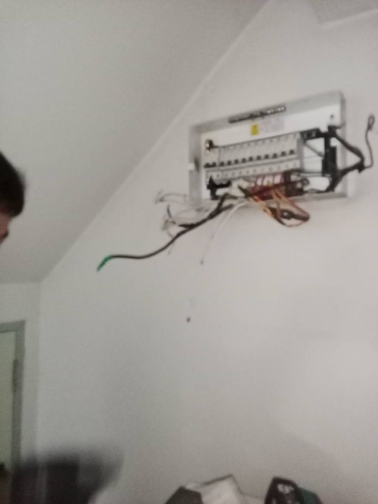 ติดตั้งตู้คอนซูมเมอร์