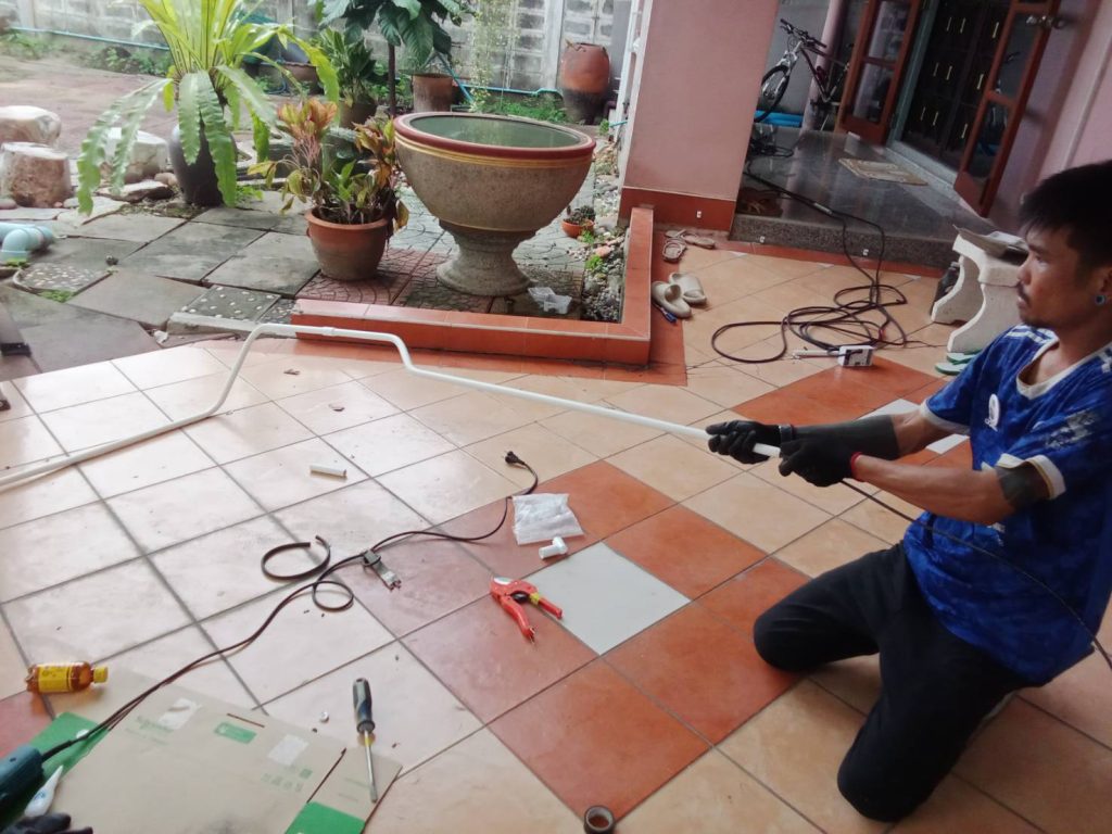 ดัดท่อเตรียมติดตั้ง