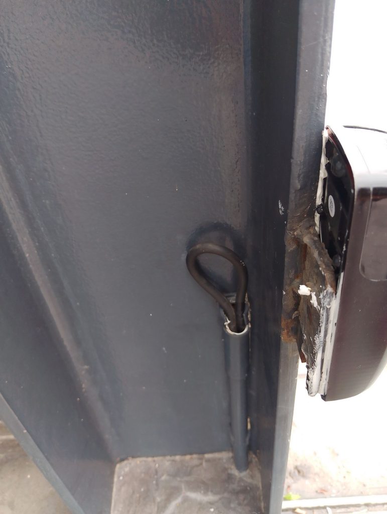 เซ็นเซอร์กันหนีบประตูรีโมท